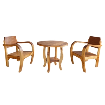 Coffee Table with 2 Chairs